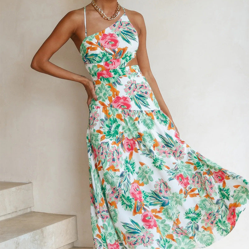 Robe plissée irrégulière à découpe & volants – Fendue et sans manches