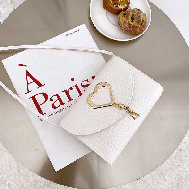 Petit sac carré à franges en forme de cœur – bandoulière diagonale