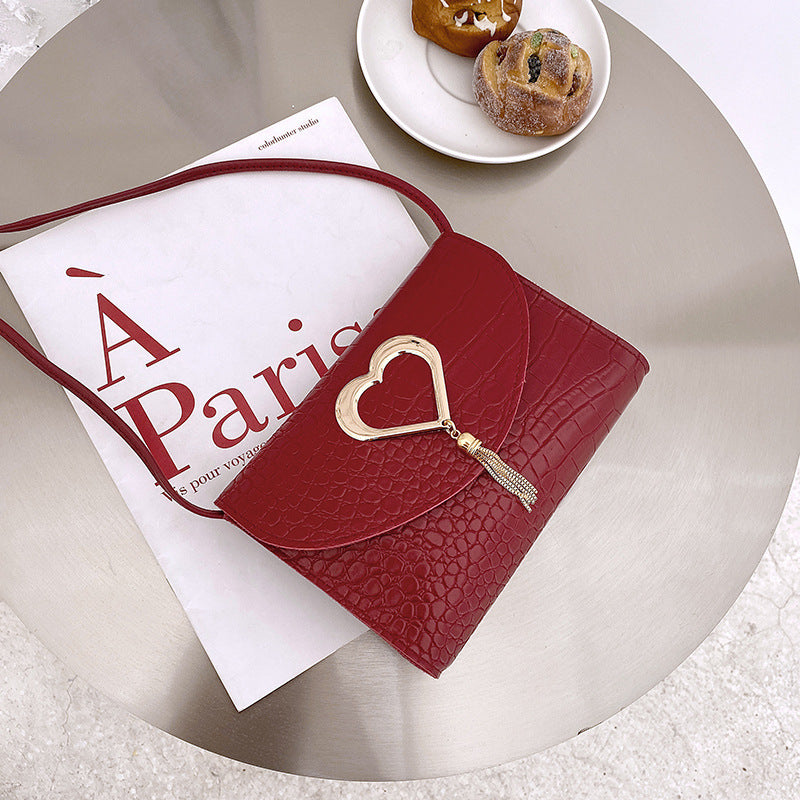 Petit sac carré à franges en forme de cœur – bandoulière diagonale