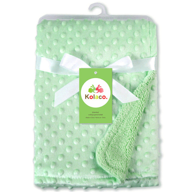 Couverture Bébé Polaire à Pois – Douce et Confortable pour Nouveau-né