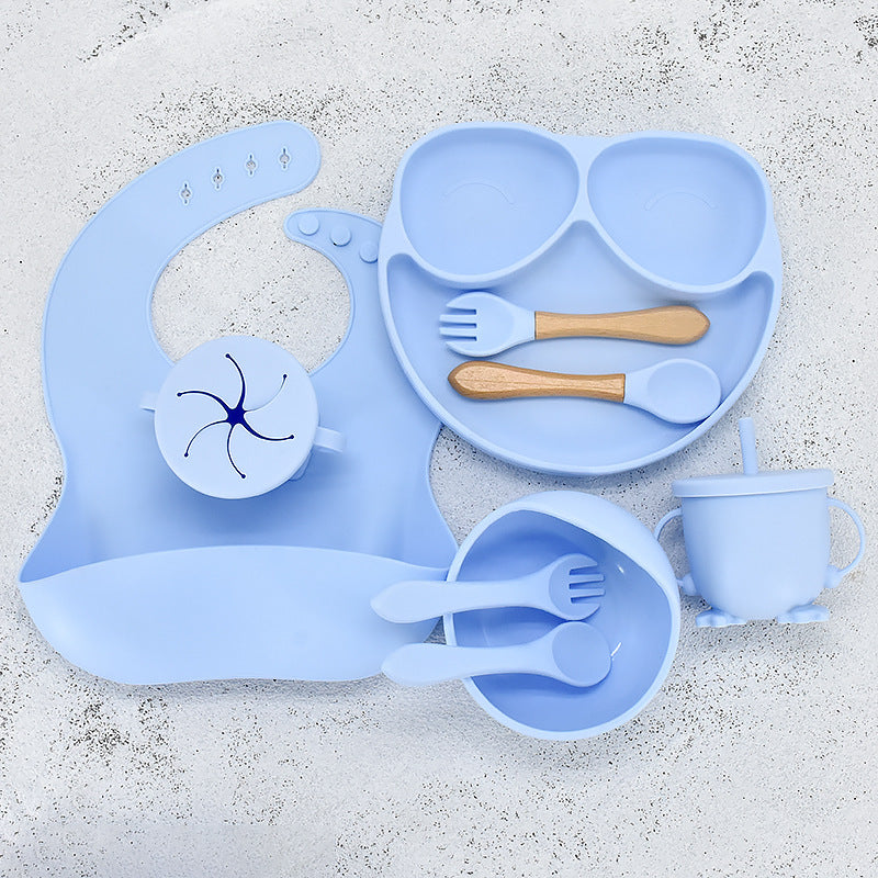 Set de vaisselle pour bébé 11 pièces – Vaisselle en silicone avec assiette ventouse, bol, bavoir, cuillère et fourchette