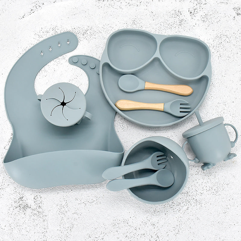 Set de vaisselle pour bébé 11 pièces – Vaisselle en silicone avec assiette ventouse, bol, bavoir, cuillère et fourchette