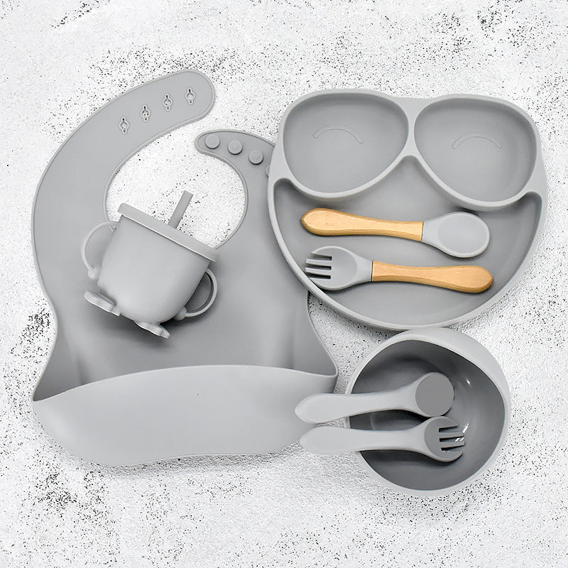 Set de vaisselle pour bébé 11 pièces – Vaisselle en silicone avec assiette ventouse, bol, bavoir, cuillère et fourchette