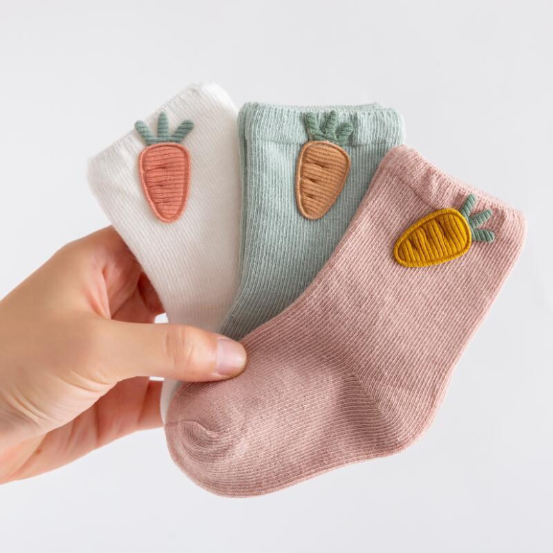 Lot de 3 Paires de Chaussettes Enfants avec Patchs Cartoon – Confortables et Colorées