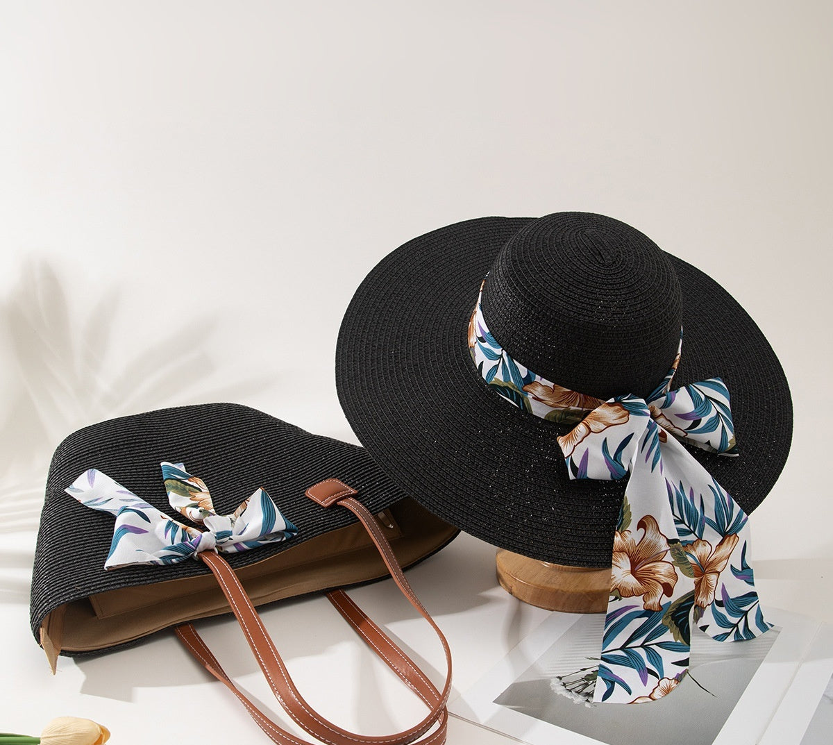 Chapeau de paille & sac assorti – protection solaire