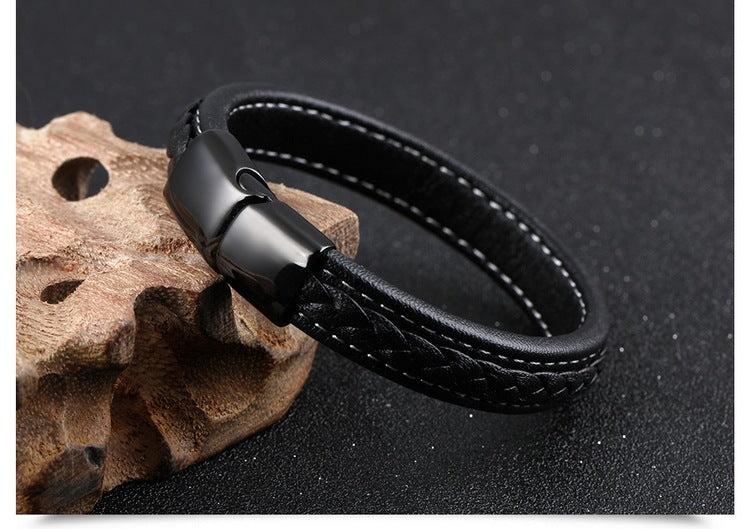 Bracelet en titane noir pour homme – Design géométrique, élégant et durable