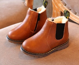 Chaussures unisexes pour enfants – Confortables et stylées pour les petits aventuriers