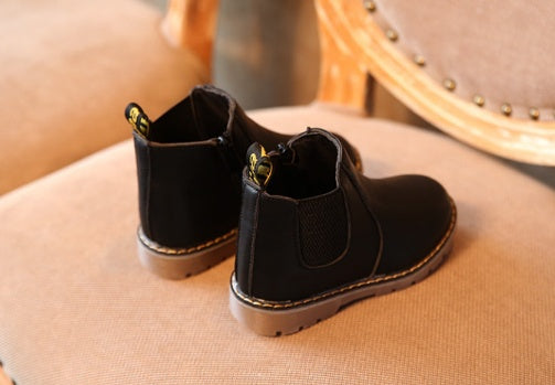 Chaussures unisexes pour enfants – Confortables et stylées pour les petits aventuriers