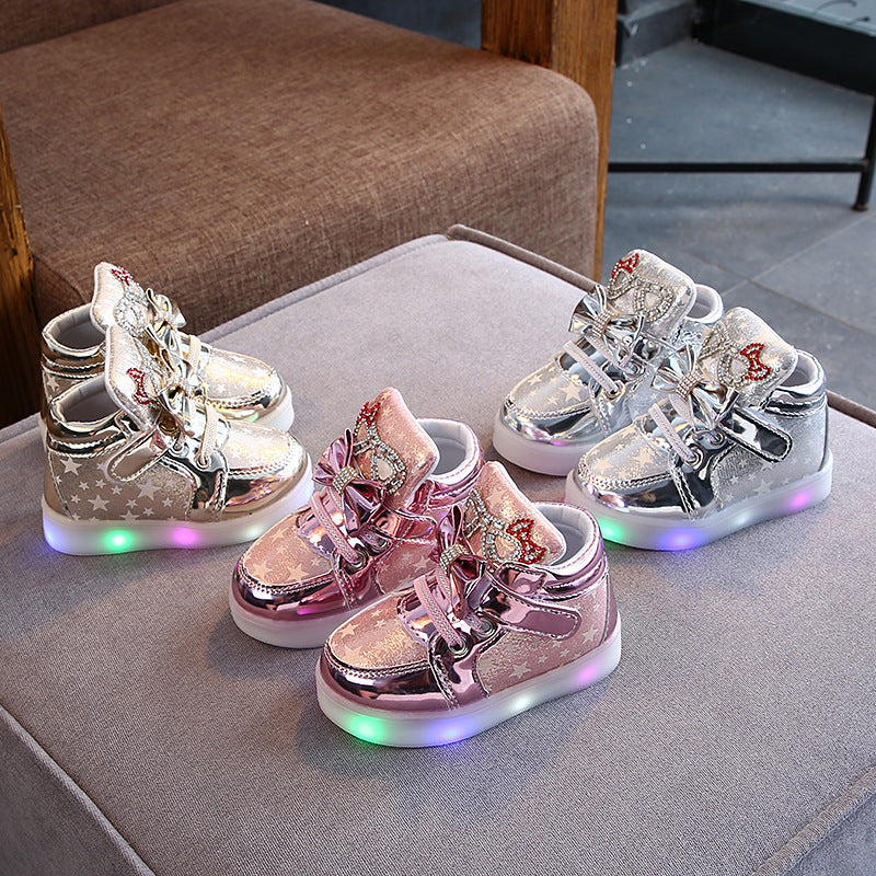 Chaussures LED à bouton magique pour enfants – Lumineuses, modulables et pratiques