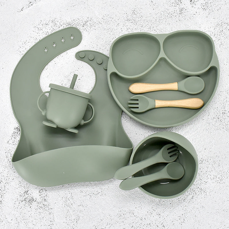 Set de vaisselle pour bébé 11 pièces – Vaisselle en silicone avec assiette ventouse, bol, bavoir, cuillère et fourchette
