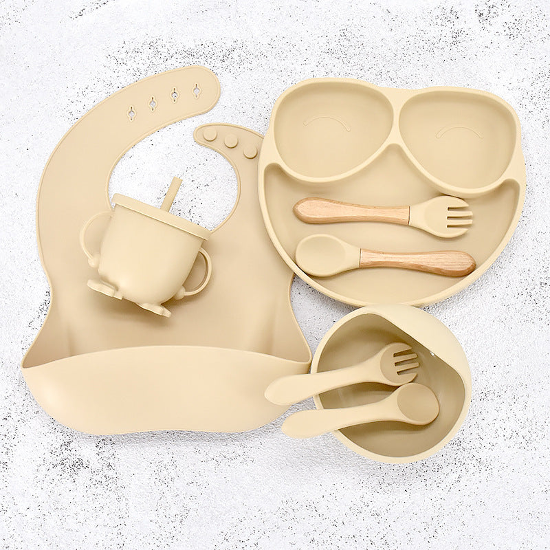 Set de vaisselle pour bébé 11 pièces – Vaisselle en silicone avec assiette ventouse, bol, bavoir, cuillère et fourchette