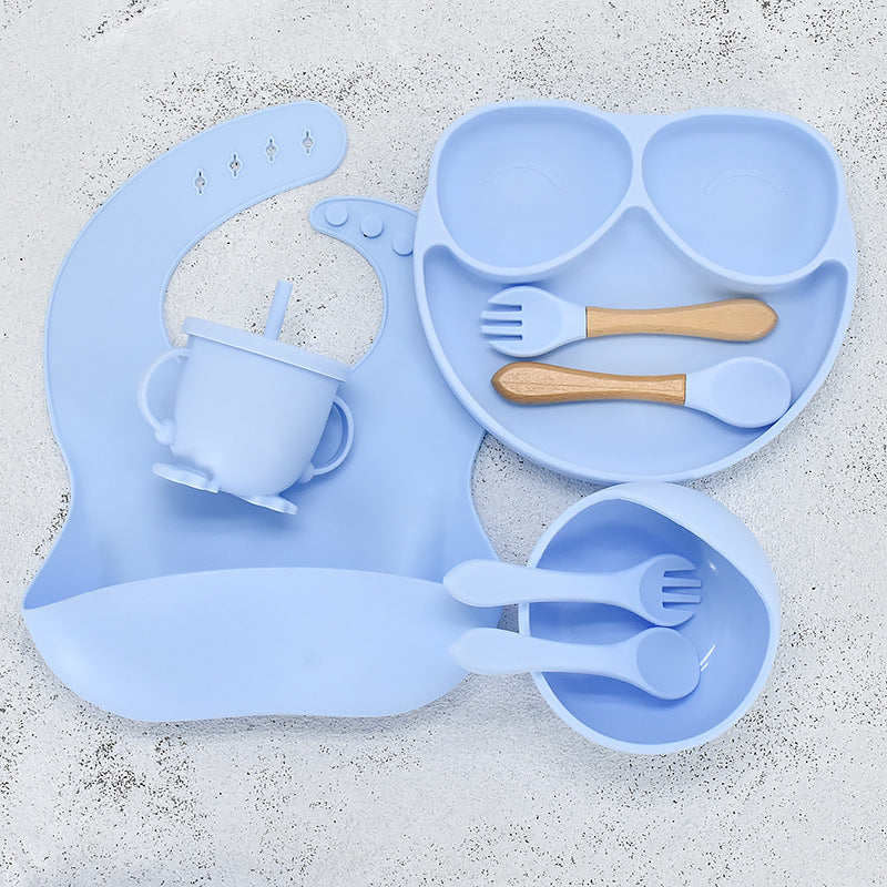Set de vaisselle pour bébé 11 pièces – Vaisselle en silicone avec assiette ventouse, bol, bavoir, cuillère et fourchette