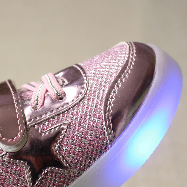 Chaussures LED à bouton magique pour enfants – Lumineuses, modulables et pratiques
