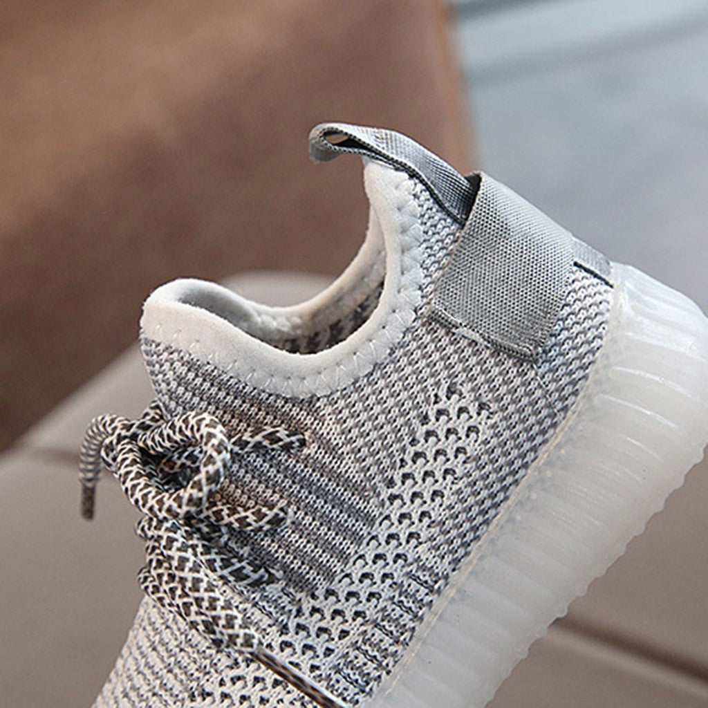 Baskets lumineuses pour enfants – Design moderne, confort optimal