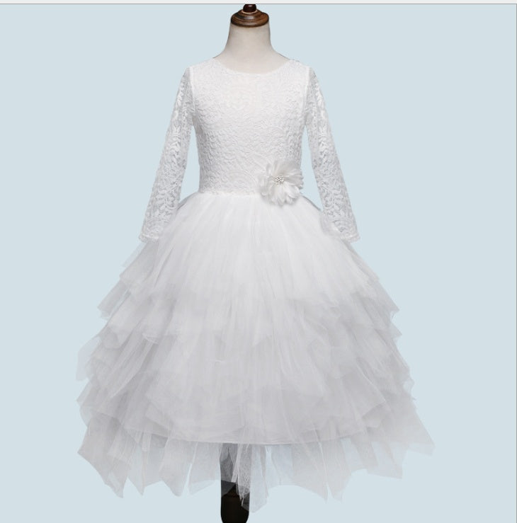 Robe enfant en tulle brodé – Élégance et légèreté pour occasions spéciales