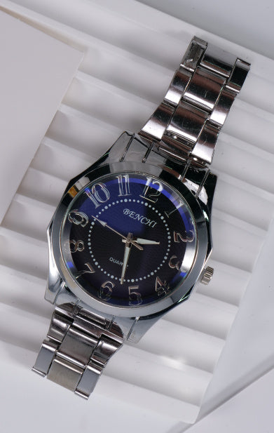 Montre Homme Quartz Sport – Bracelet Acier Inoxydable, Design Moderne