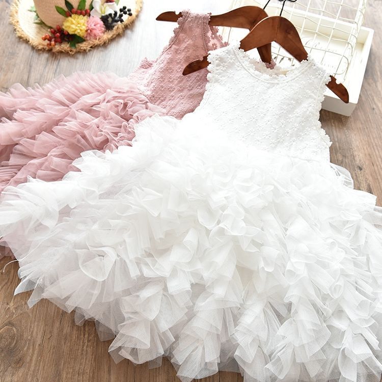 Robe enfant en tulle brodé – Élégance et légèreté pour occasions spéciales