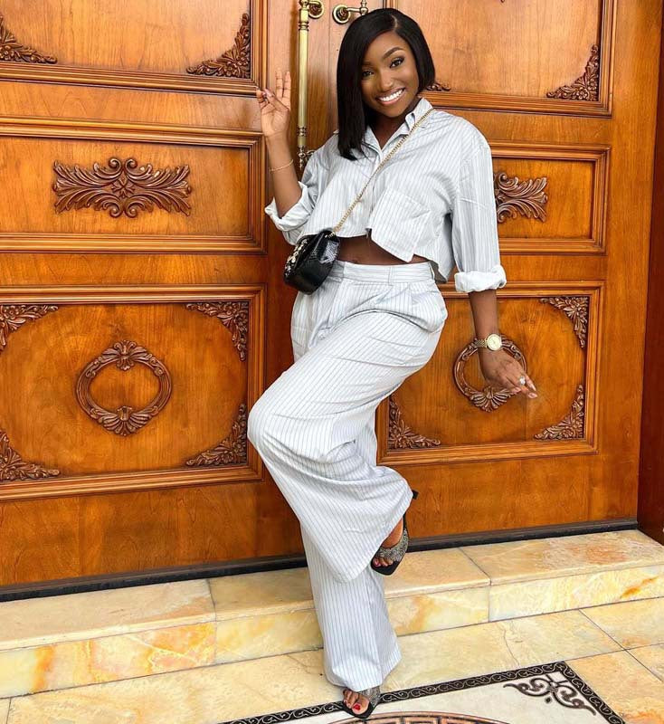 Ensemble grande taille – Chemise à rayures col tailleur et pantalon coordonné