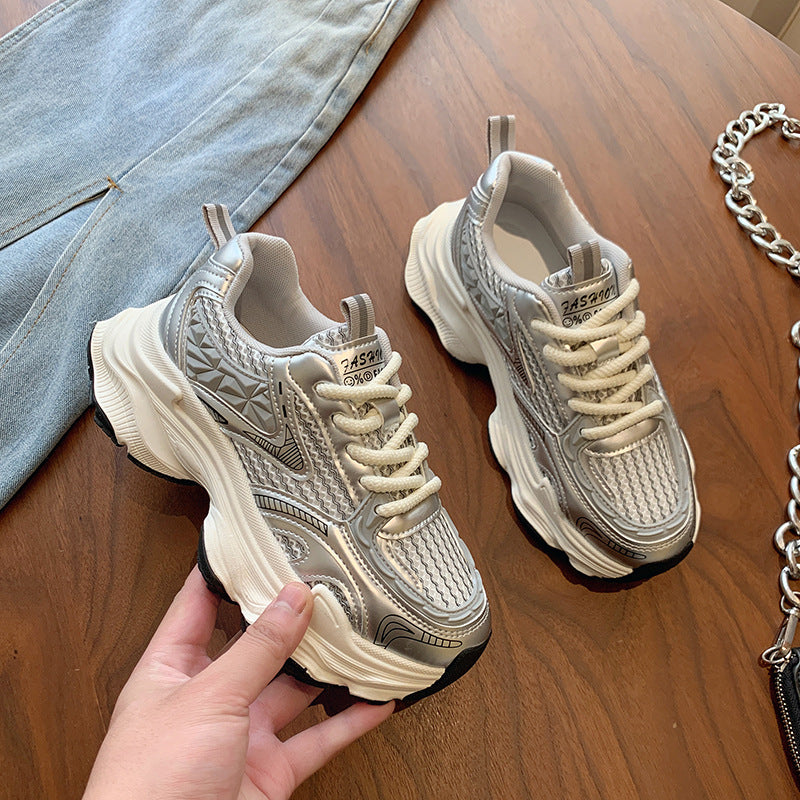 Sneakers d’été mesh respirant – look casual surélevé