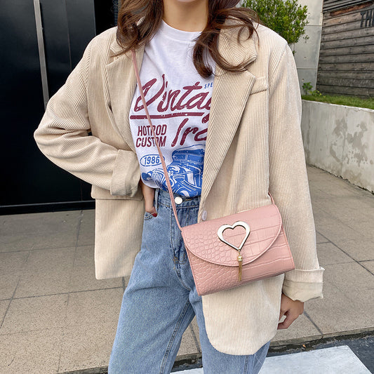 Petit sac carré à franges en forme de cœur – bandoulière diagonale