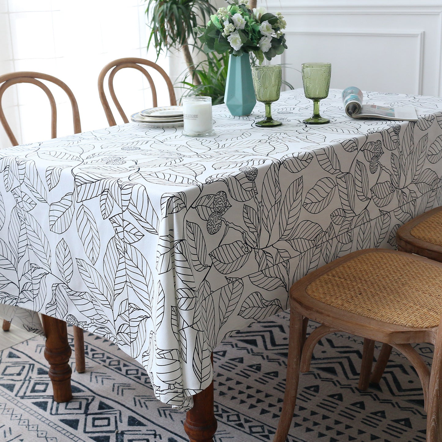 Nappe imprimée décorative – Housse table café ou repas en tissu léger